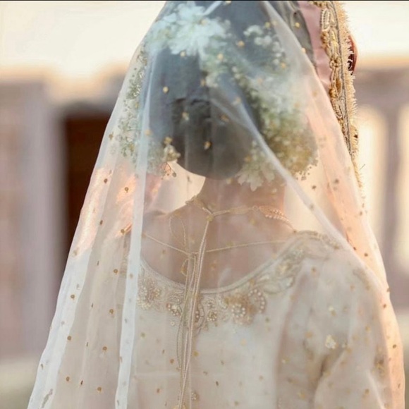 Pakistani designer wedding/nikkah formal dress from Shakeelz - Picture 2 of 11